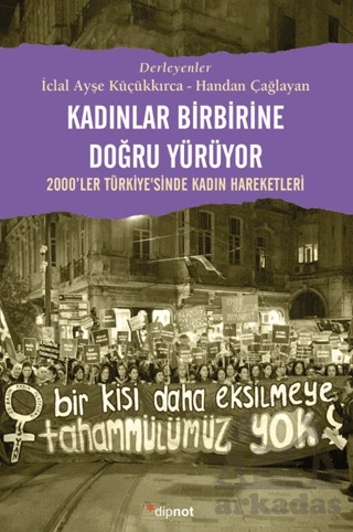 Kadınlar Birbirlerine Doğru Yürüyor - 1