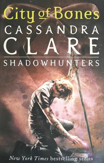 Mortal Instruments 1: City of Bones - 1