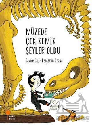 Müzede Çok Komik Şeyler Oldu - 1