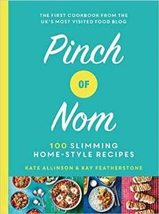 Pinch Of Nom: 100 Slimming Home-Style Recipes - Bluebird Books